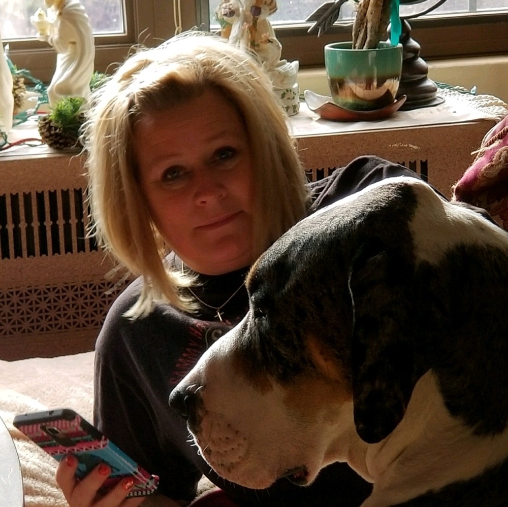 Meet your Posher, Laura